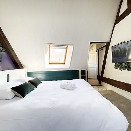 L'Atelier Des Reves Apartment Chartres Bagian luar foto