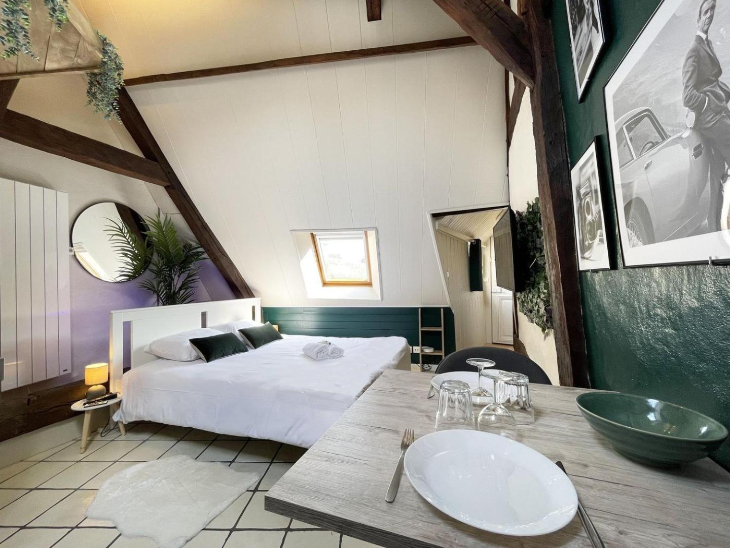 L'Atelier Des Reves Apartment Chartres Bagian luar foto